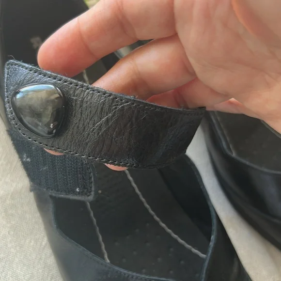 Romika Women's Black Mary Jane Shoes 9.5/41 - Picture 3 of 9